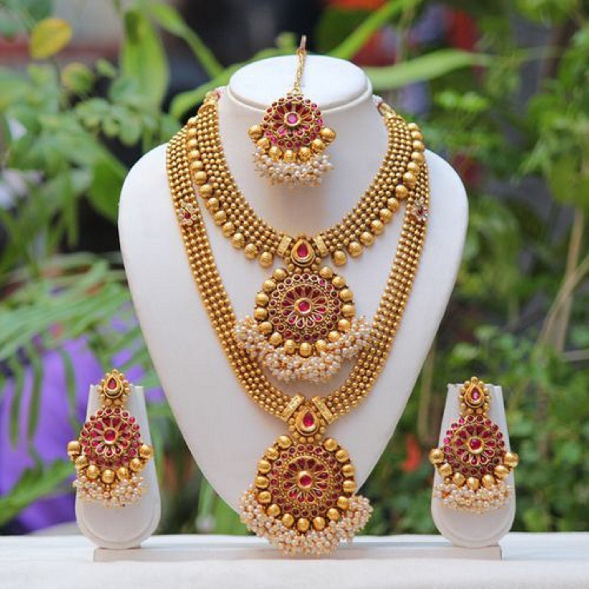 Imitation jewellery