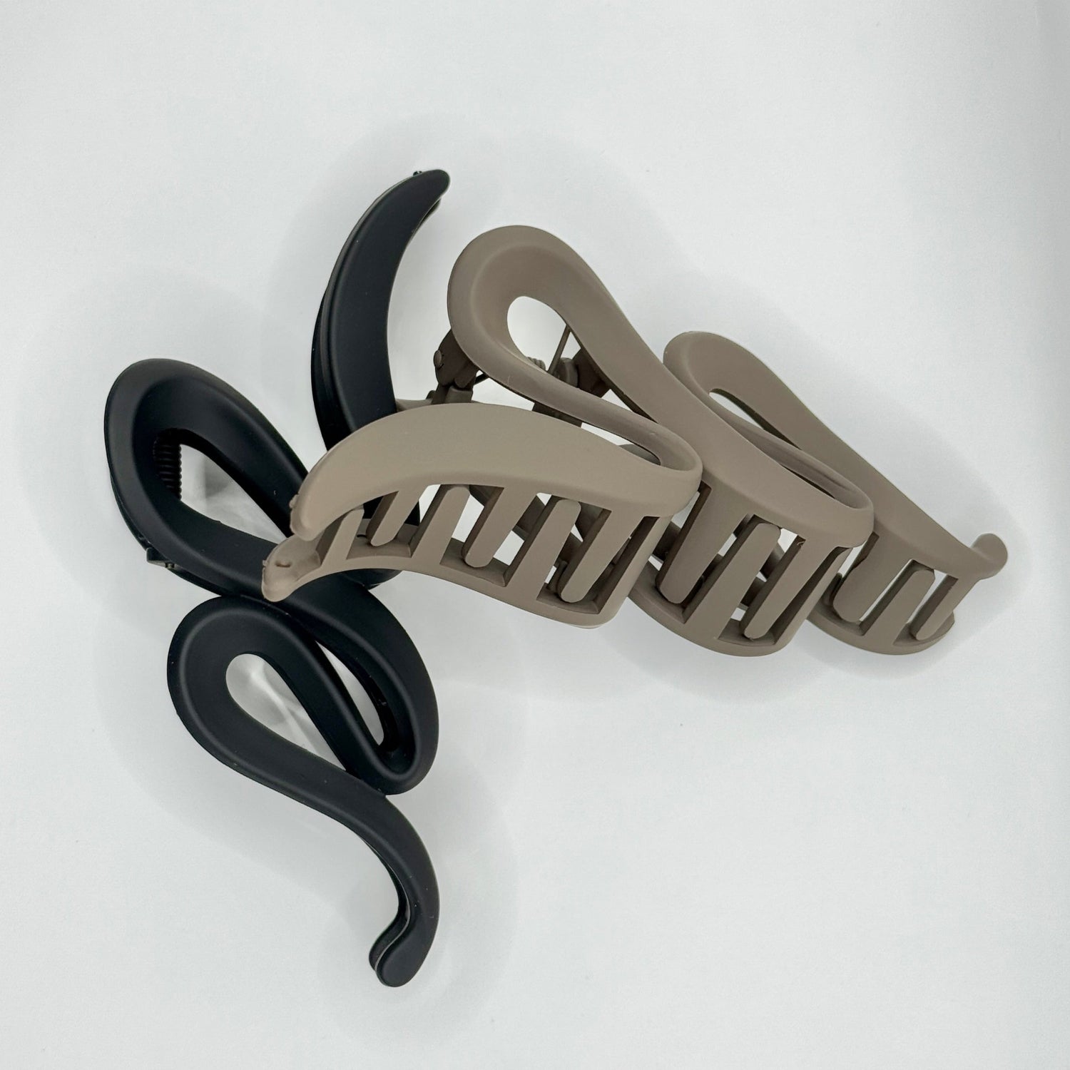 Swirling Catching Clip