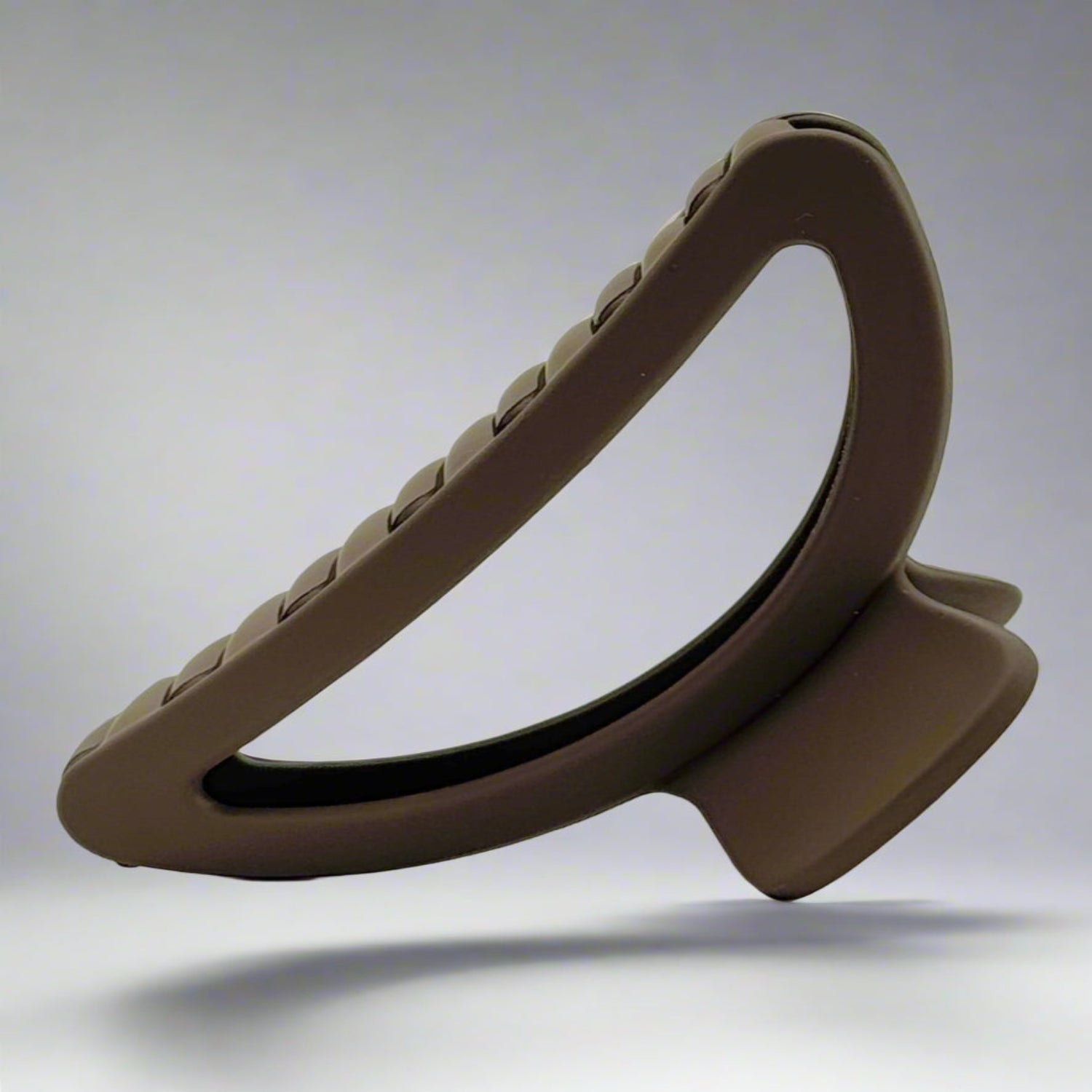 Rounded Triangle Hair Clip