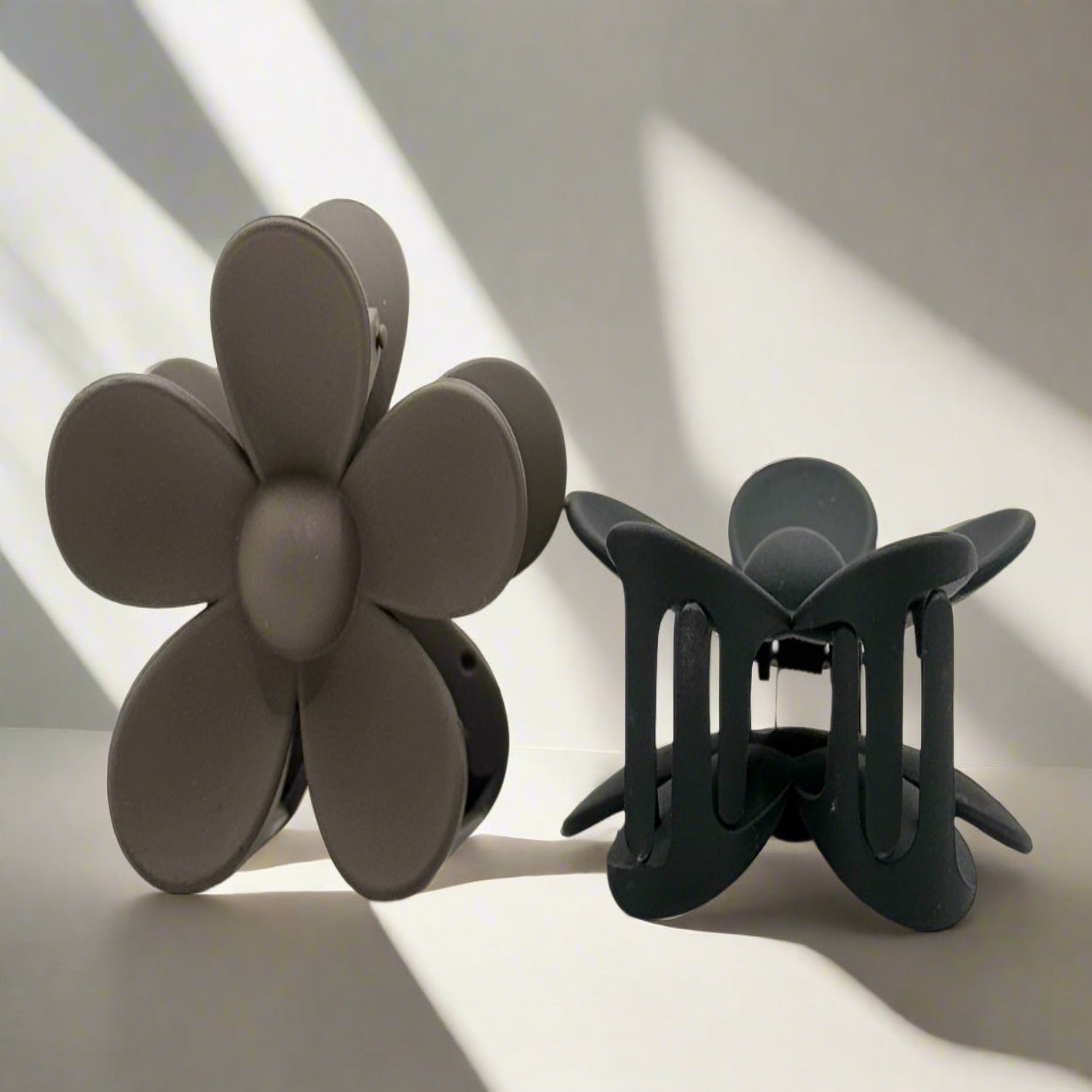 Matt Flower Catching Clip