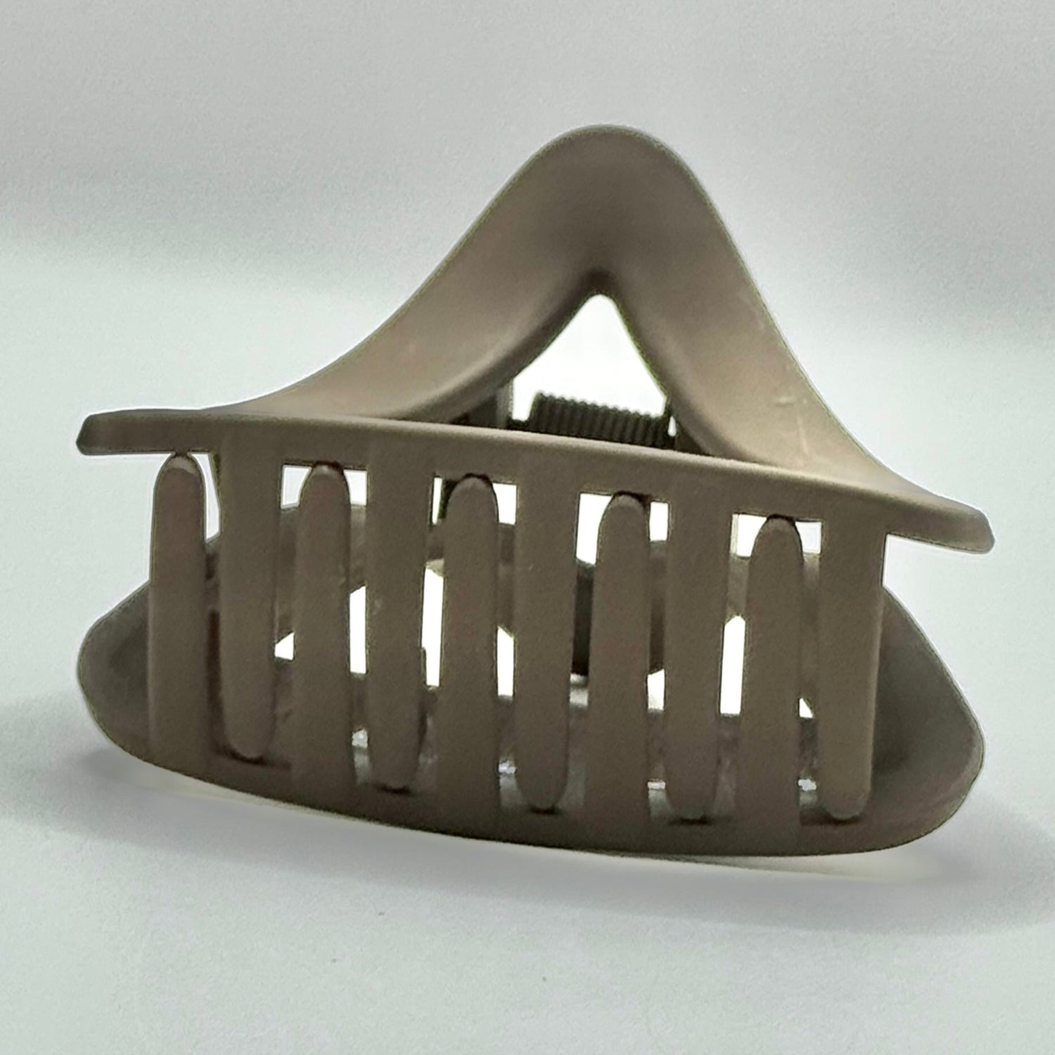 Triangular Catching Clip