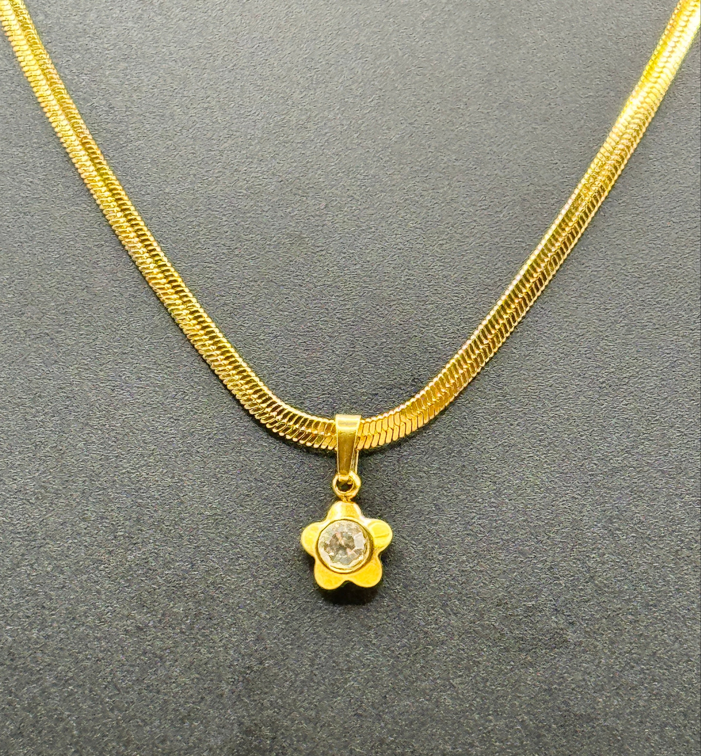 Flower Pendant Necklace