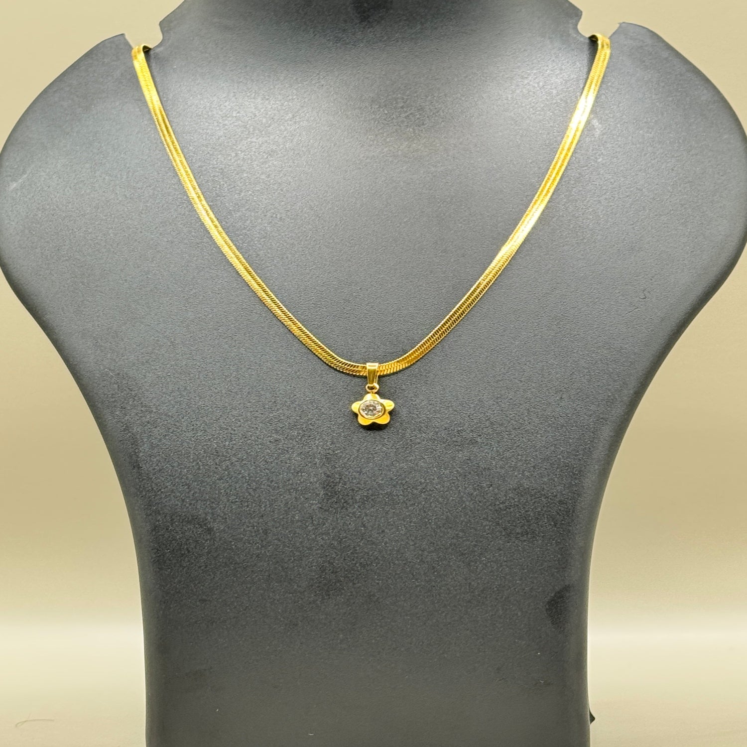 Flower Pendant Necklace